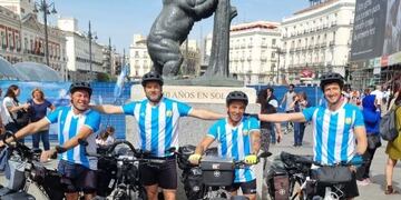 Entrerrianos en bici a Qatar