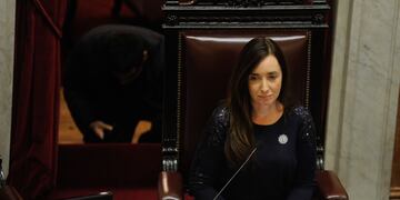 La vicepresidenta Victoria Villarruel presidió la sesión en la que se aumentaron las dietas de los senadores. Foto: Federico López Claro