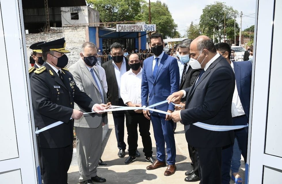 Manzur y Jaldo inauguraron la División de Medicina Legal Este