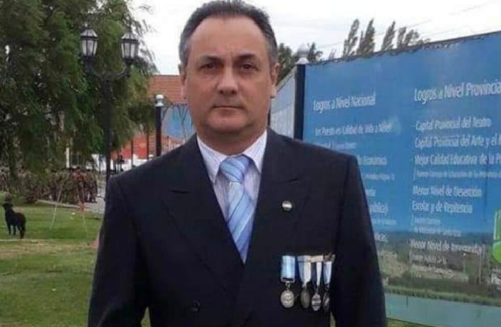 Carlos Paz: la emoción de un héroe de Malvinas tras recuperar las medallas que le robaron de su casa