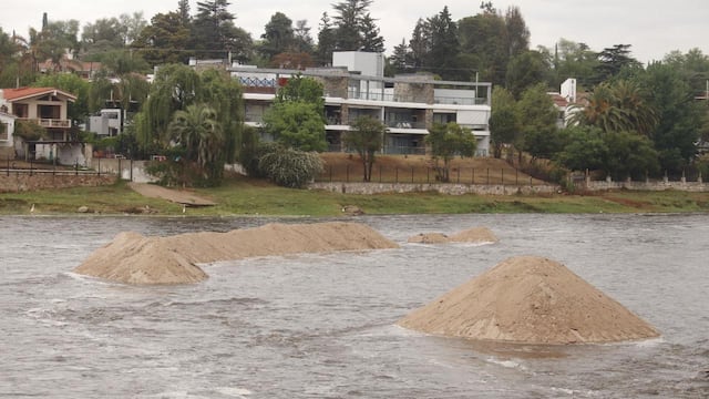 "Barro por arena", el programa cuestioano por los vecinos.