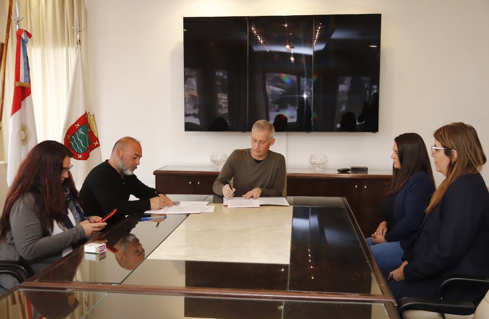 Villa Carlos Paz: el Intendente acordó un aumento salarial para los municipales