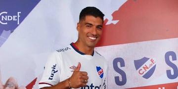 Furor en Montevideo por la llegada de Luis Suárez.