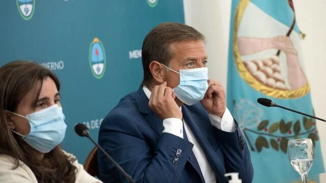 El gobernador Rodolfo Suarez y la ministra de Salud, Ana maría Nadal.