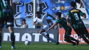 Racing igualó 0 a 0 en Nueva Italia con San Martín de San Juan (Ramiro Pereyra / La Voz).