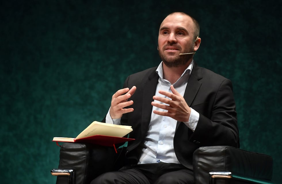 Renuncia de Guzmán: los mensajes de la oposición en las redes sociales