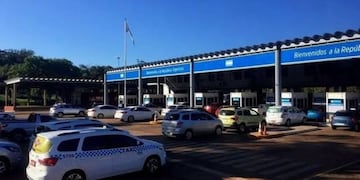 Investigan presunta maniobra irregular de agentes aduaneros de Puerto Iguazú.