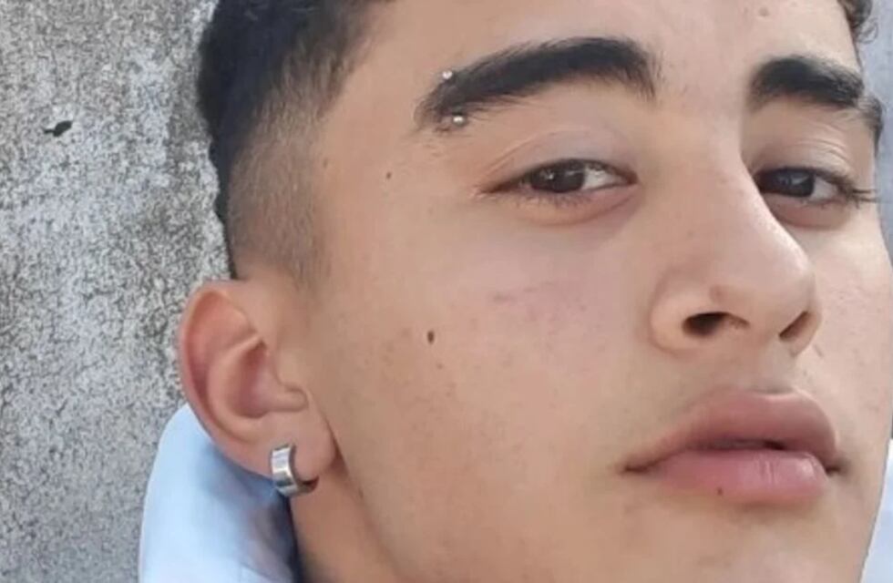 Brutal crimen en Wilde: tres delincuentes atacaron a dos adolescentes que salían de cursar de noche y mataron a uno de ellos