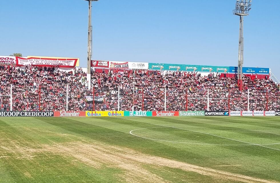 Instituto: qué le pasó al campo de juego de La Gloria