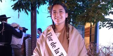 Rocío Oviedo es la nueva Flor de la tradición de Maipú.