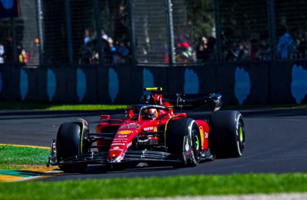 F1: Leclerc ganó en Australia, escoltado por Pérez y Russell