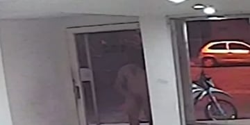 Pervertido de barrio Luis Agote