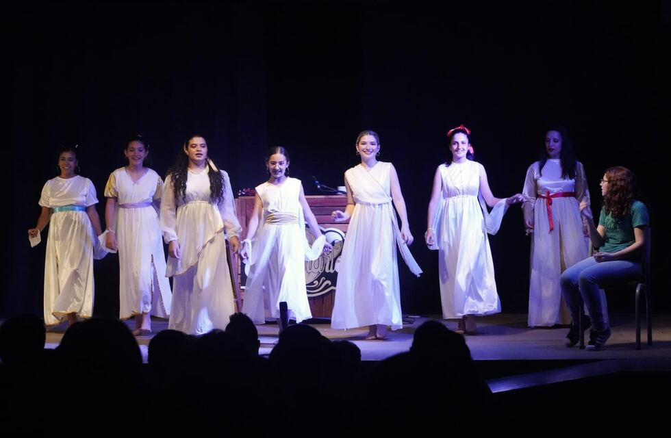 Una novedosa y completa propuesta de Comedia Musical en la Escuela “Fly” en Arroyito