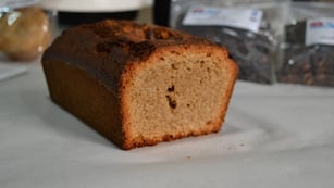 Budín con "harina" de grillo elaborado por investigadores.