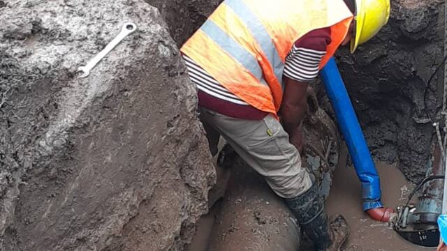 ASSA debió reparar una cañería de agua potable