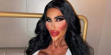 Tara Jayne McConachy, la joven que se autodefine como la muñeca Barbie australiana versión actualizada.