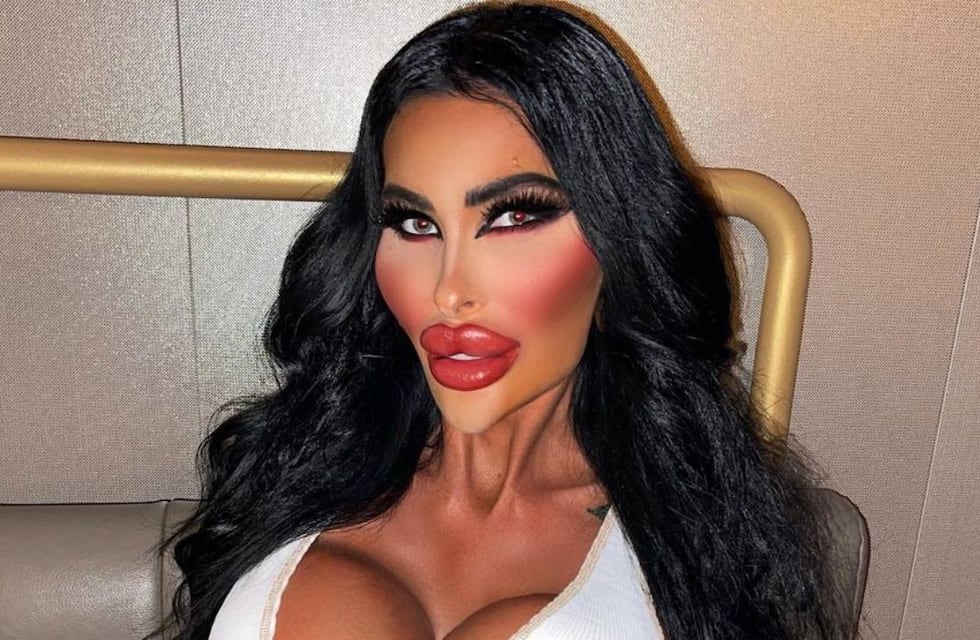 Gastó millones de dólares para parecerse a Barbie y el resultado sorprendió en las redes