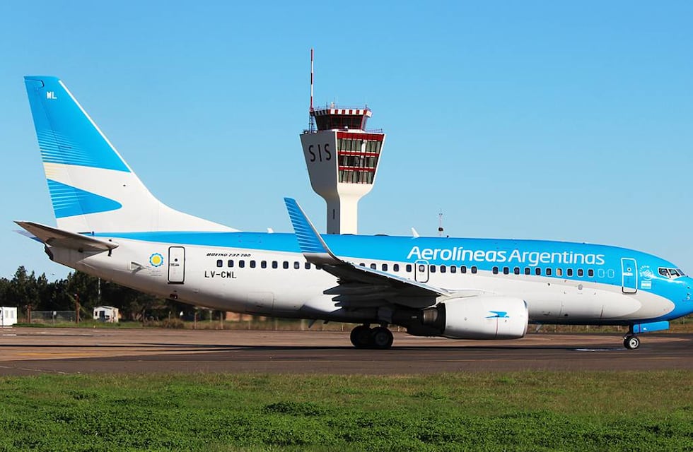 Histórico: llegó el primer vuelo regular de Aerolíneas Argentinas al Valle del Conlara