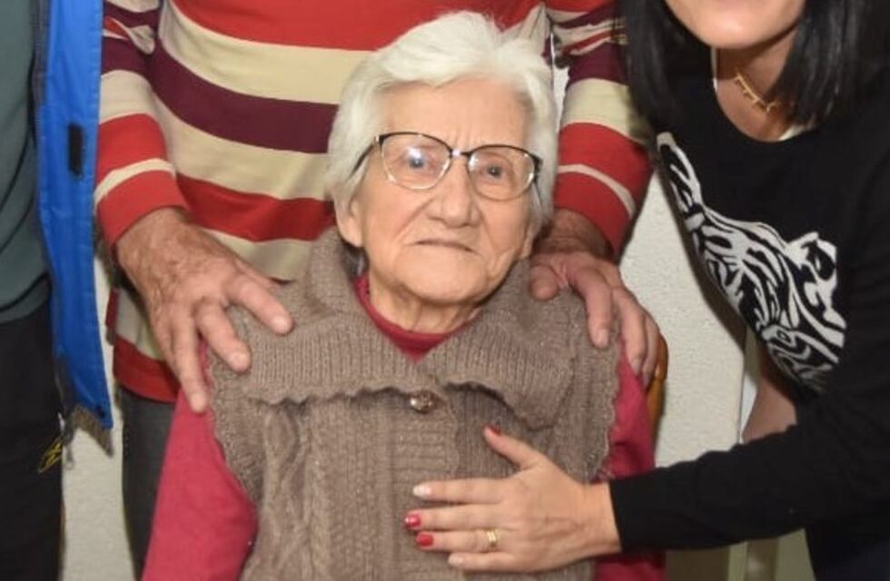 Doña Lucia Revello cumplió 100 años y es la vecina más longeva de Tránsito