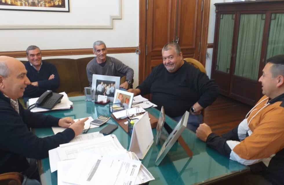 Salarios: el Sindicato de Trabajadores Municipales de Tres Arroyos se reunieron con Hugo Fernández