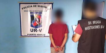 Joven detenido por comercializar un televisor robado en Puerto Iguazú.