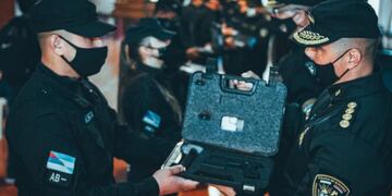 En esta jornada finalizó la entrega de armas reglamentarias a la Policía de Misiones.