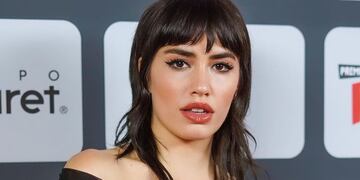 Lali Espósito y un cautivante look urbano.