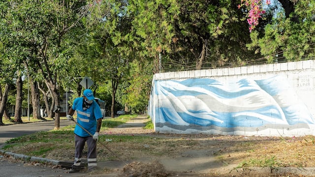 Recolección de residuos y barrido y limpieza en Rosario. (Municipalidad de Rosario)