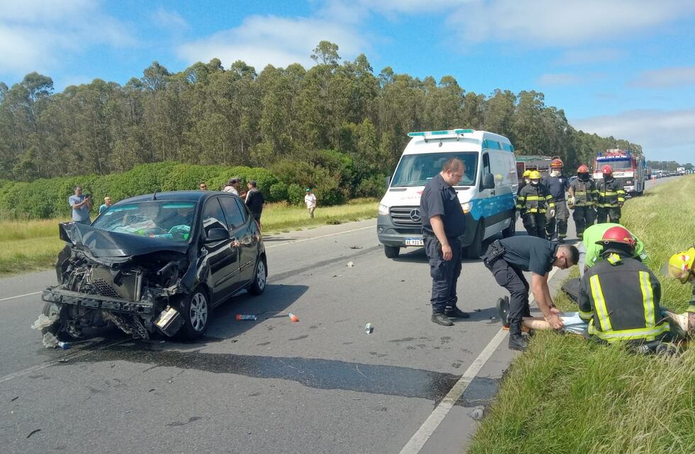 Violento choque en ruta 11: una persona sufrió heridas de consideración