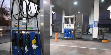 No habrá venta de combustible en la noche durante las fiestas.