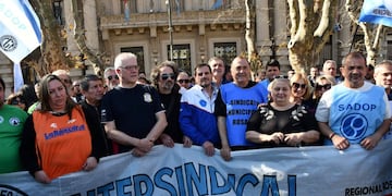 La organización intersindical organizó una movilización similar la semana anterior con los mismo reclamos.