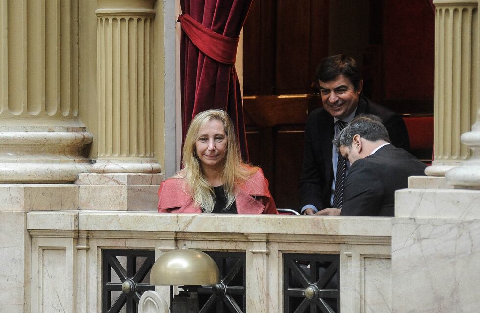 La oposición ahora va por los casos de coimas y $Libra, con Karina Milei en el ojo del huracán