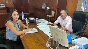 La concejala María Paz Caruso junto al el Jefe de Distrito Nº 7 de Vialidad Nacional, Arq. Gastón Bruno