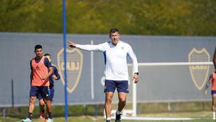 Jorge Almirón y un invicto que ilusiona a los hinchas de Boca Juniors