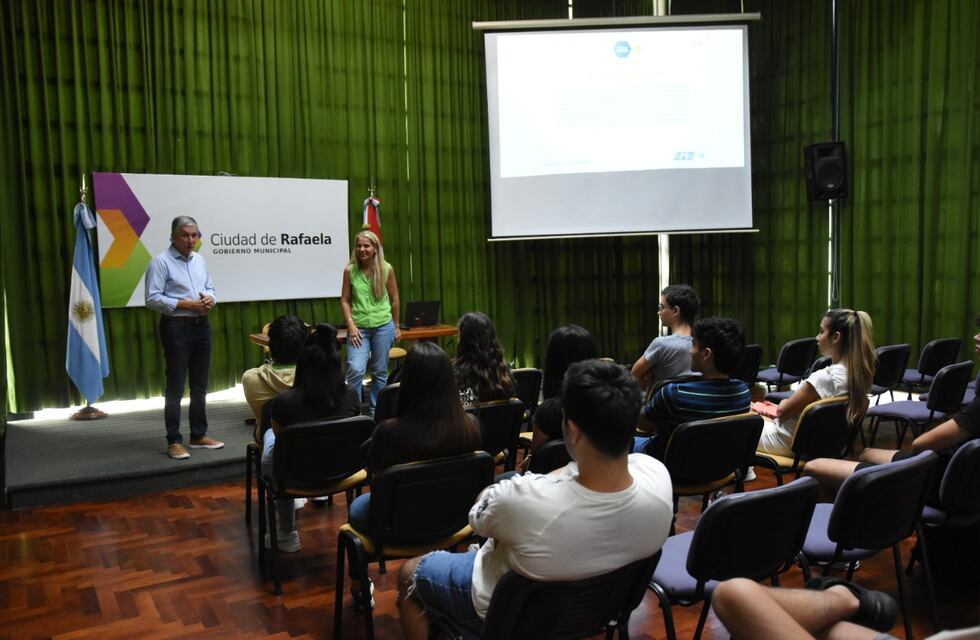 “Mi primera licencia” cerró el 2022 con una charla en el Salón Verde