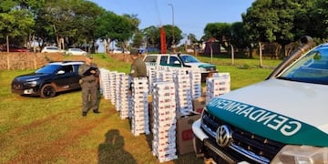 Gendarmería incauta cigarrillos de contrabando  y recupera vehículo robado en San Vicente.