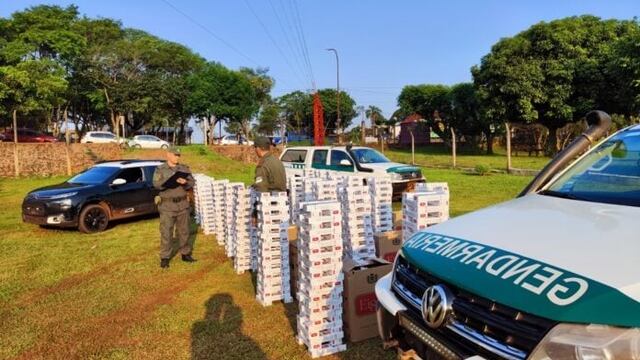 Gendarmería incauta cigarrillos de contrabando  y recupera vehículo robado en San Vicente.