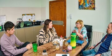 Belén Molina mantuvo una reunión con la Asociación Civil Reencontrándonos