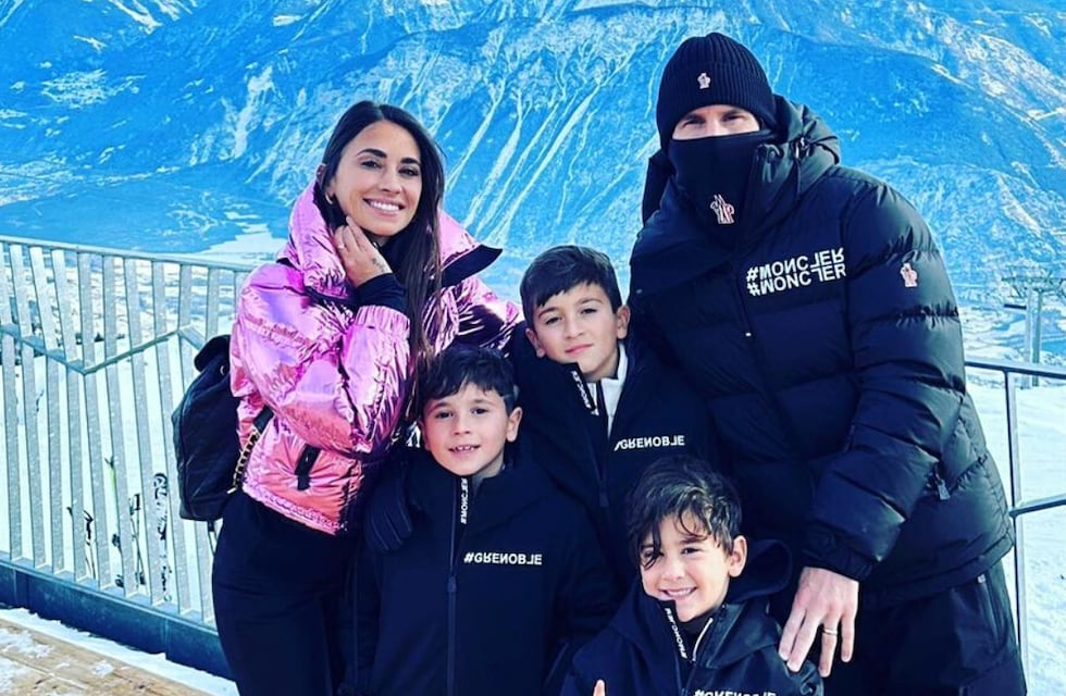 Oh la la: Antonela Roccuzzo llevó a sus hijos a un almuerzo top en París