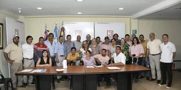 El intendente de Eldorado se reunió con vecinos para abordar problemas comunitarios.