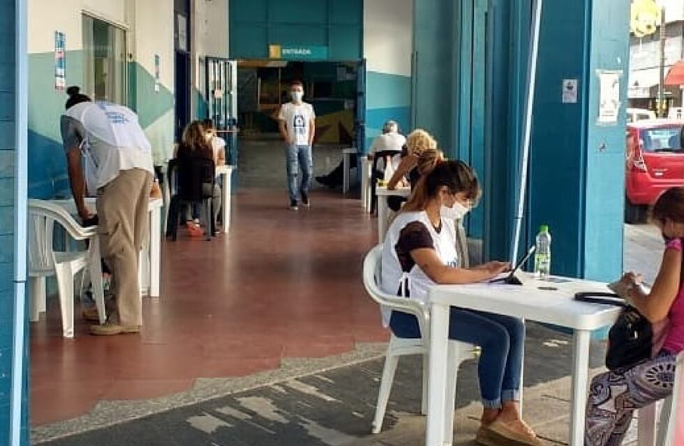 Azul: se vacunaron casi 900 personas en un día