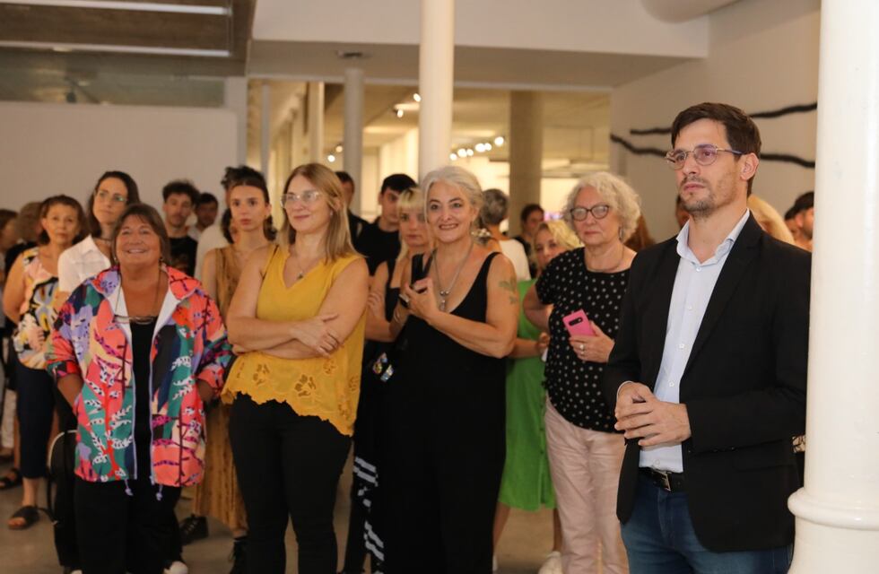 Cerró la 10ª edición de la Bienal con una mirada local del arte