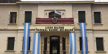 El establecimiento fue objeto de una inspección para evaluar si puede alojar un centro de atención para aplicar las dosis. (Télam)