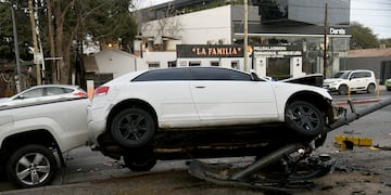 El choque de un auto Audi y una camioneta Amarok condicionó la mañana en la zona norte de la ciudad de Córdoba. (Ramiro Pereyra / La Voz)