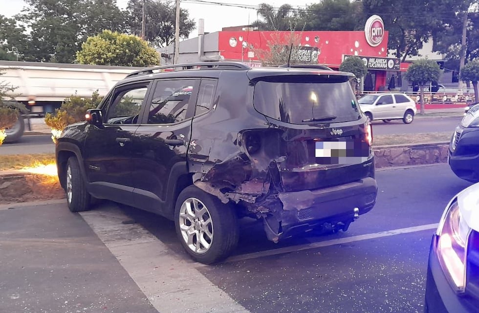 Carlos Paz: importante choque en un semáforo de la Av. San Martín