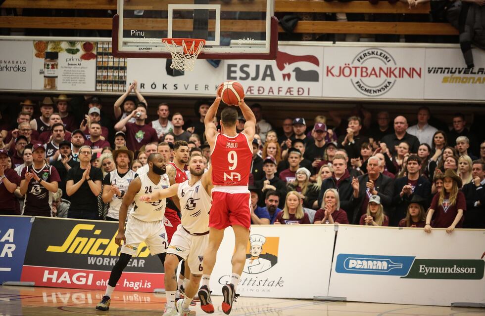 El Valur del jugador de Arroyito Pablo Bertone, empató la serie final 2 a 2 y lo define en casa