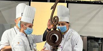 La escultura original en chocolate que había preparado Silvina Sosa.