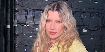 Laurita Fernández apostó por un look blanco y negro y revolucionó Instagram con una jugada producción de fotos