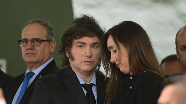 Javier Milei y Victoria Villarruel participaron del acto por el atentado a la embajada de Israel - Foto Clarín