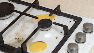 Cómo sacar la grasa de los muebles de la cocina.